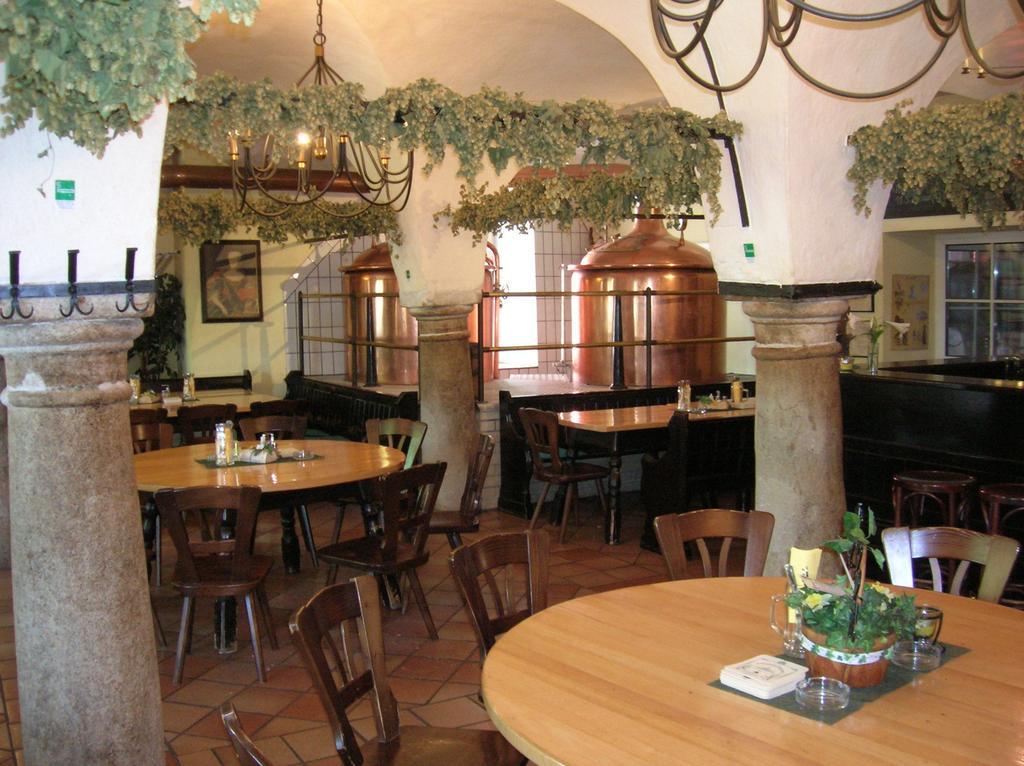Schlossbrauerei Weinberg - Erste Ooe. Gasthausbrauerei Kefermarkt エクステリア 写真